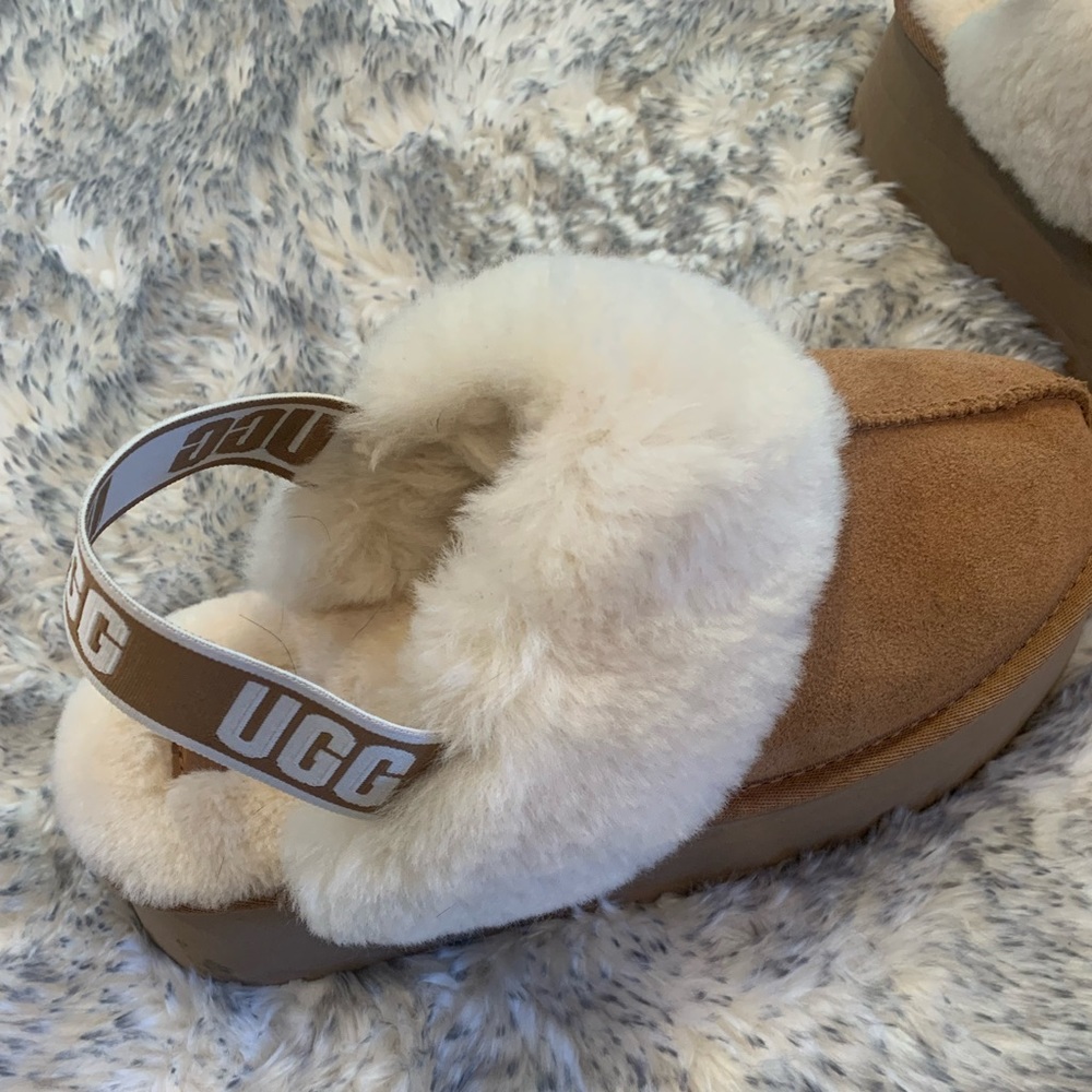 UGG FUNKETTE SLIPPERS